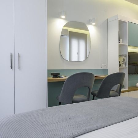 Τhe Half Root Suite In The Heart Of City Center Tesalonika Bagian luar foto