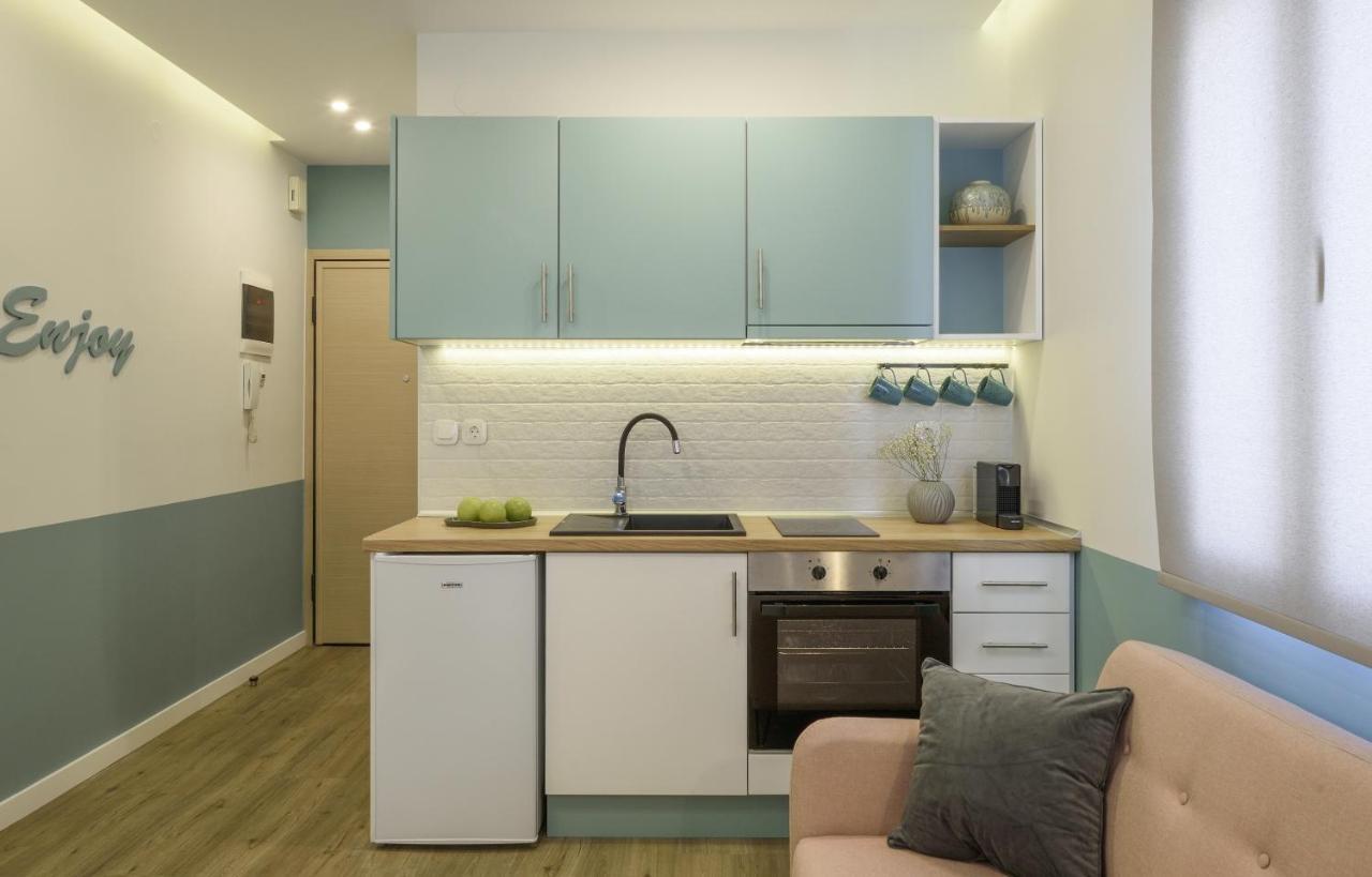 Τhe Half Root Suite In The Heart Of City Center Tesalonika Bagian luar foto
