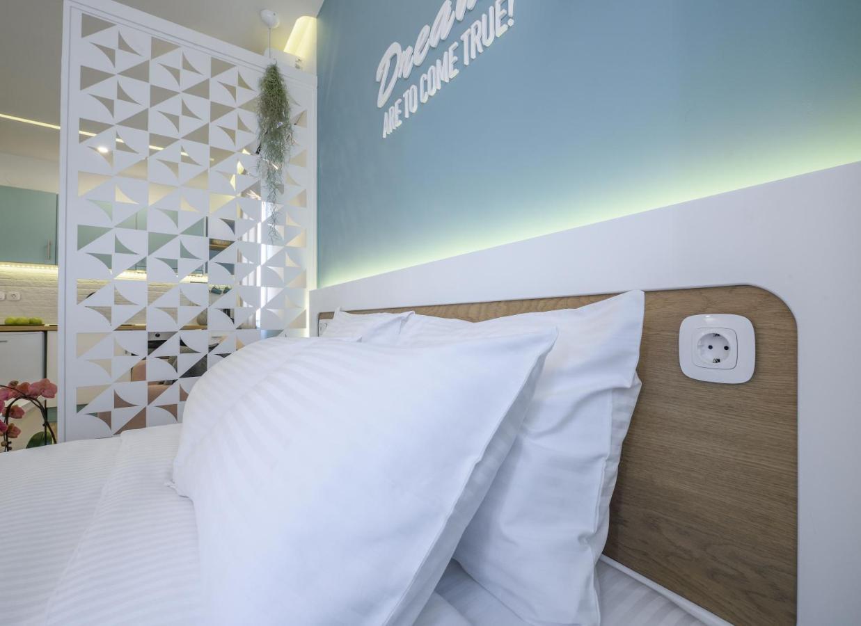Τhe Half Root Suite In The Heart Of City Center Tesalonika Bagian luar foto
