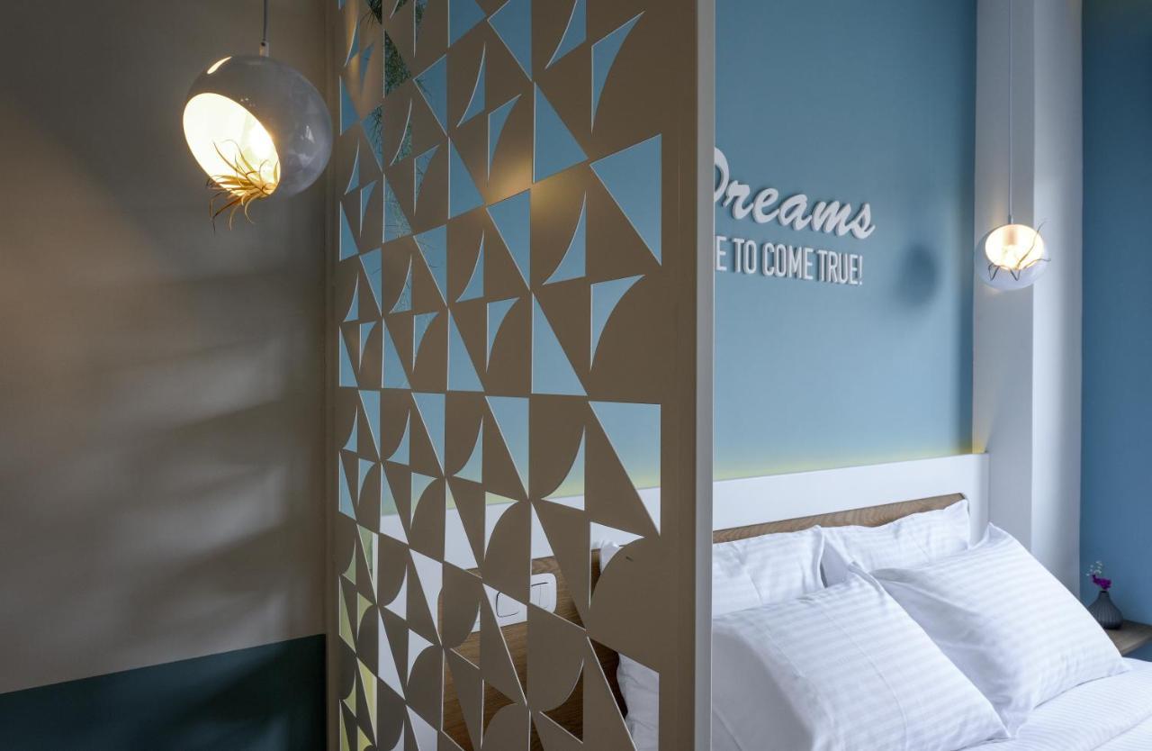 Τhe Half Root Suite In The Heart Of City Center Tesalonika Bagian luar foto