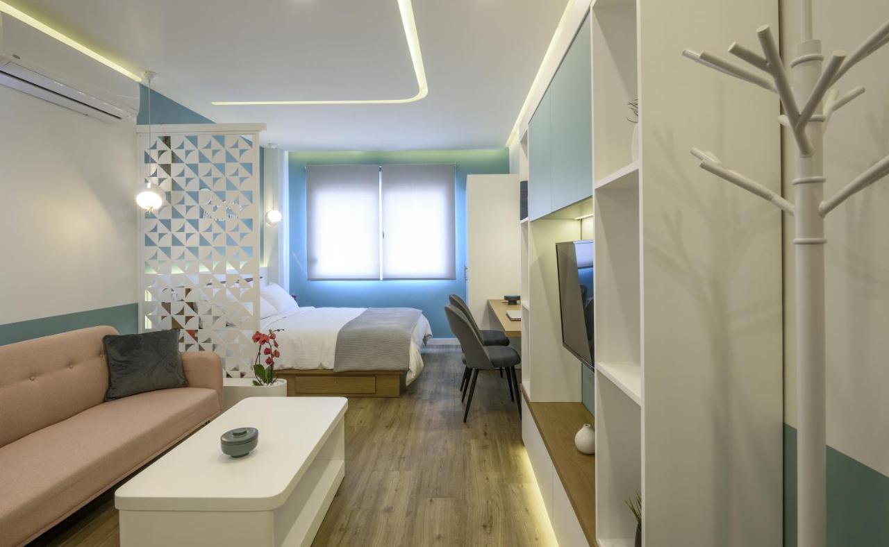 Τhe Half Root Suite In The Heart Of City Center Tesalonika Bagian luar foto