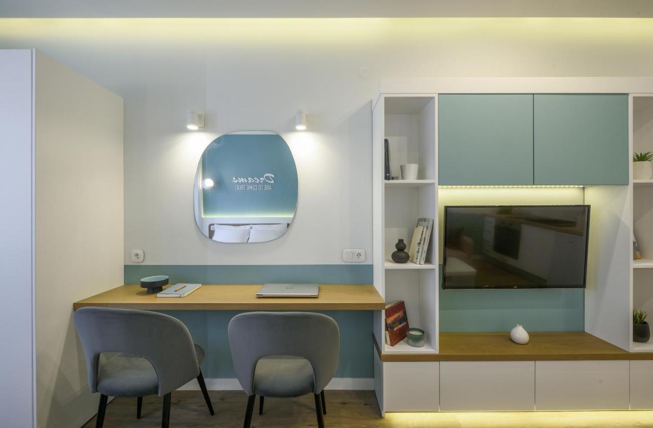 Τhe Half Root Suite In The Heart Of City Center Tesalonika Bagian luar foto