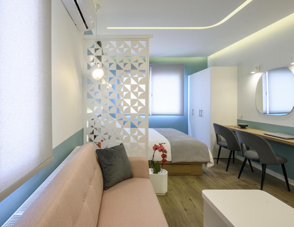 Τhe Half Root Suite In The Heart Of City Center Tesalonika Bagian luar foto